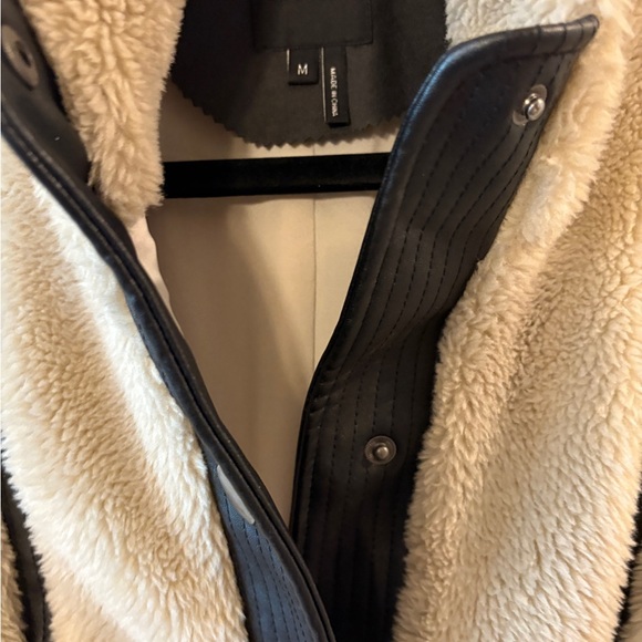 Nic & Zoe Faux shearling and leather long vest Size Medium - Picture 4 of 12